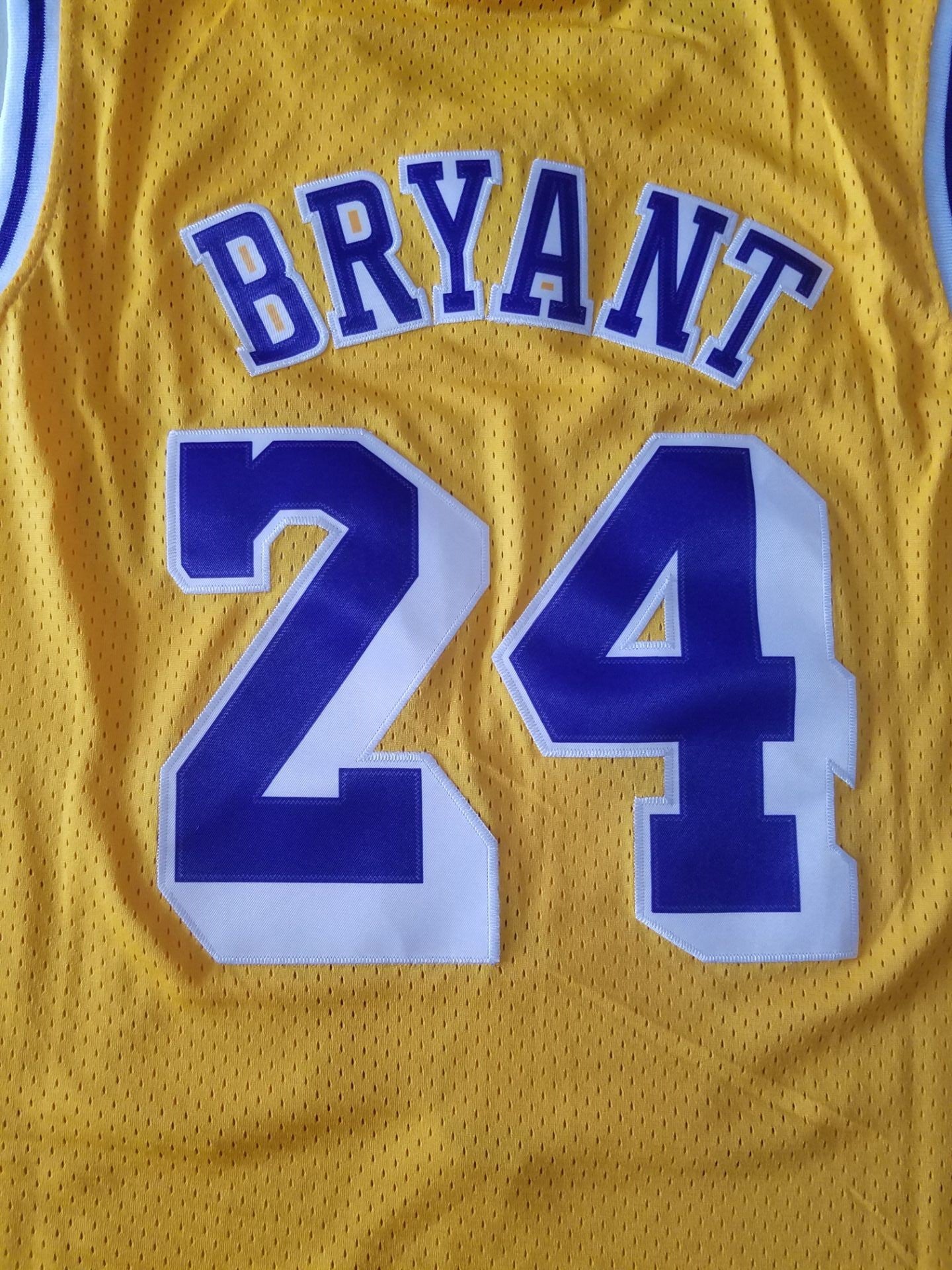 Kobe Bryant Los Angeles Lakers #24 NBA Jersey - Retro Yellow