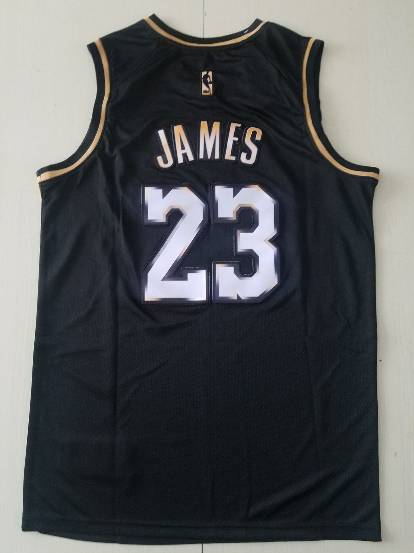 Men's Los Angeles Lakers LeBron James #23 Black Swingman Player Jersey