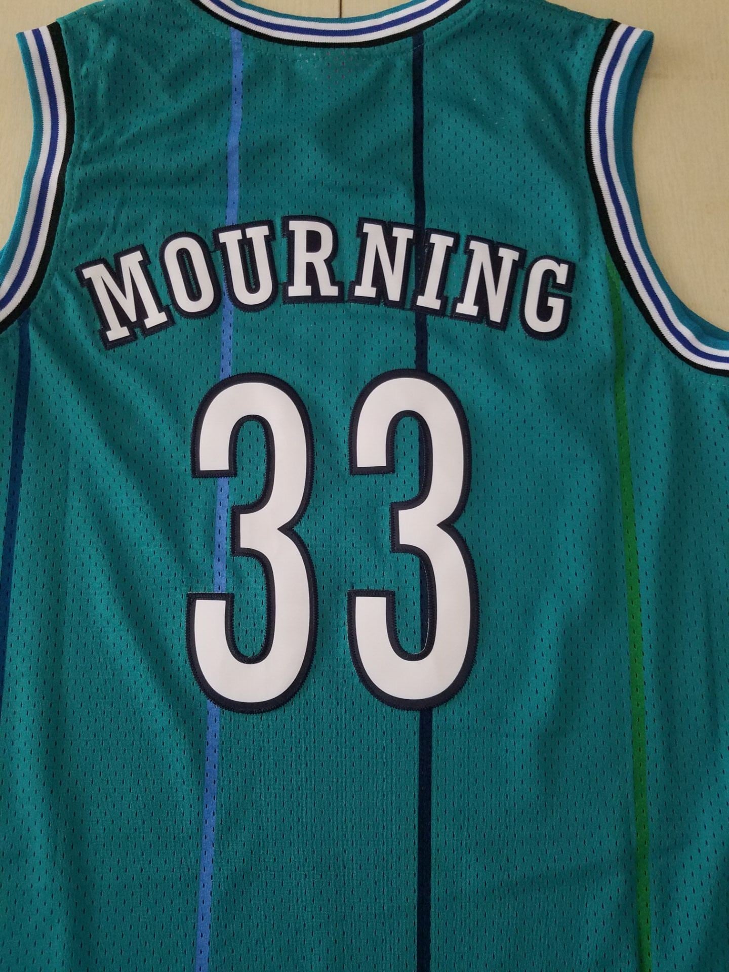 Men's Charlotte Hornets Alonzo Mourning Hardwood Classics Swingman Player Jersey