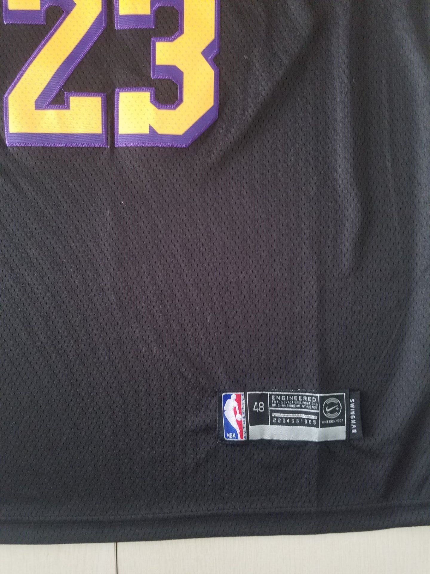 Men's Los Angeles Lakers LeBron James #23 Black Swingman Jersey