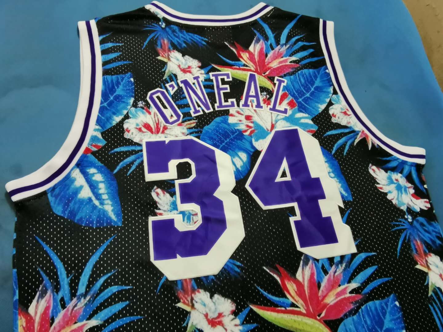 Men's Los Angeles Lakers Shaquille O'Neal #34 NBA Classics Swingman Jersey